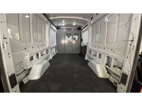 Used 2019 Ford Transit 250 148 Medium Roof RWD image 15