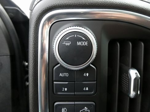 Used 2020 GMC Sierra 3500 Denali w/ Denali Ultimate Package image 28