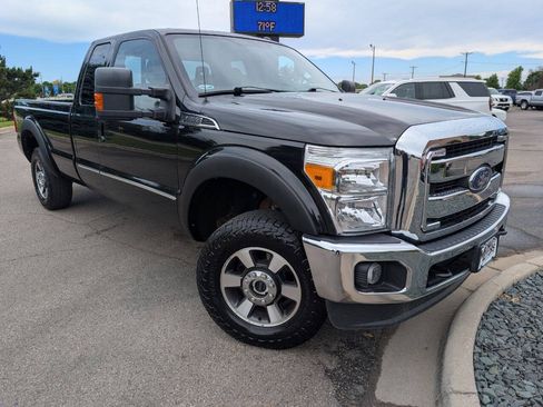 Used 2015 Ford F250 Lariat w/ Lariat Interior Package AWD/4WD image 3