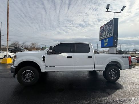 Used 2019 Ford F250 XLT w/ Snow Plow Prep Package image 6