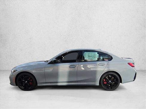 Used 2026 BMW 330i Sedan w/ M Sport Package RWD image 2