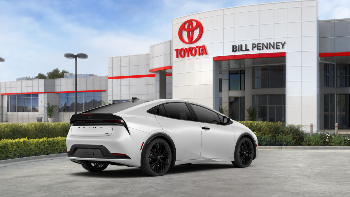 New 2027 Toyota Prius FWD image 10