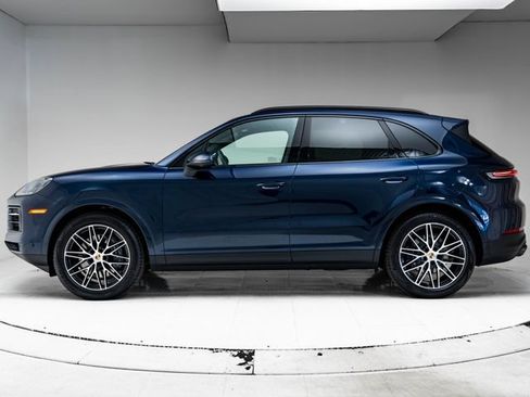 Certified 2026 Porsche Cayenne AWD/4WD image 2