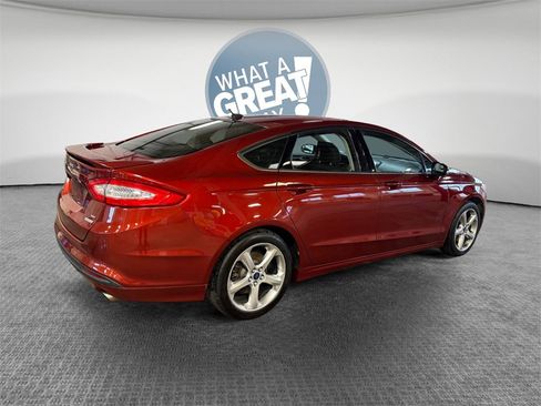 Used 2014 Ford Fusion SE w/ Equipment Group 201A image 3