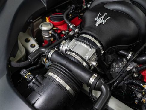 Used 2018 Maserati GranTurismo MC RWD image 73