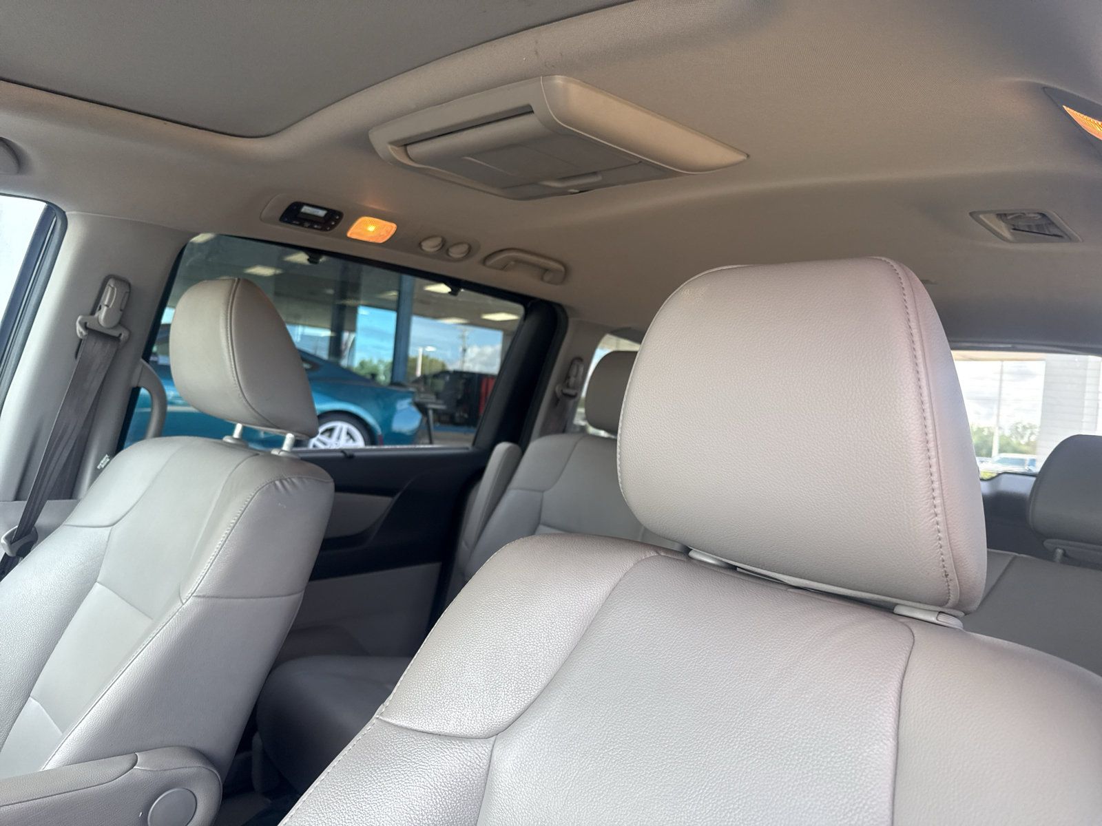 Used 2016 Honda Odyssey EX-L image 4