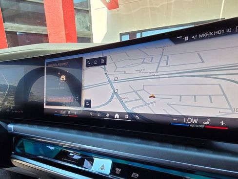 Used 2023 BMW 740i image 35