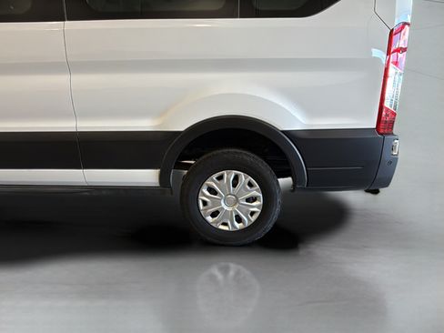 Used 2023 Ford Transit 350 XLT RWD image 33