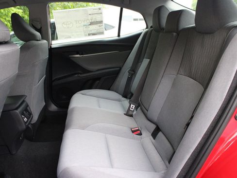 New 2026 Toyota Camry LE AWD/4WD image 19