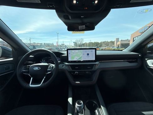 New 2026 Ford Explorer ST-Line w/ ST-Line Street Pack image 16