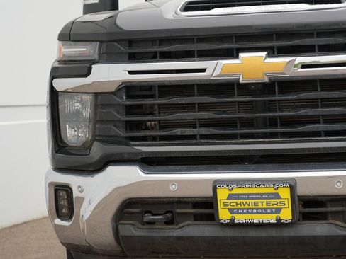 Used 2025 Chevrolet Silverado 3500 LT w/ All Star Edition AWD/4WD image 9