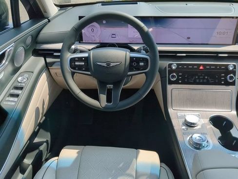 Used 2025 Genesis GV80 3.5T Advanced AWD/4WD image 14