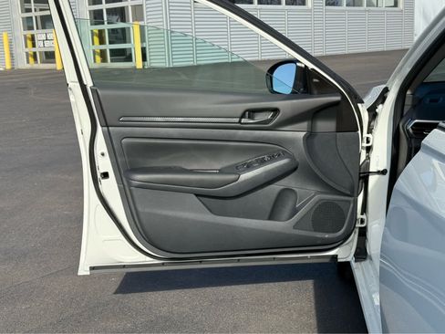 New 2025 Nissan Altima 2.5 S image 19