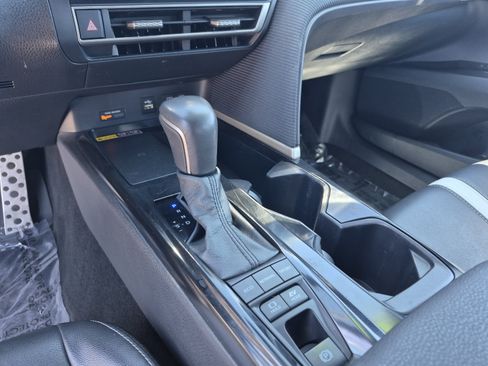 Certified 2025 Toyota Camry SE FWD image 12