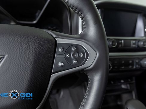 Used 2022 Chevrolet Colorado LT w/ LT Convenience Package image 15