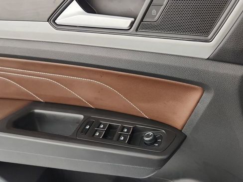 Used 2023 Volkswagen Atlas SE image 15