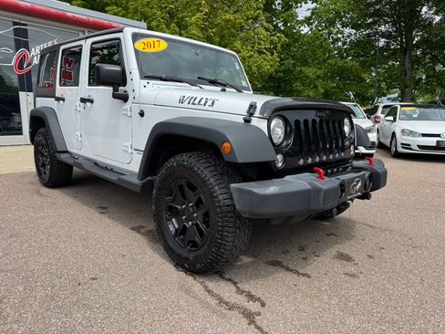 Used 2017 Jeep Wrangler Unlimited Sport AWD/4WD image 2