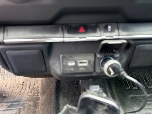 Used 2023 GMC Sierra 3500 Pro AWD/4WD image 15