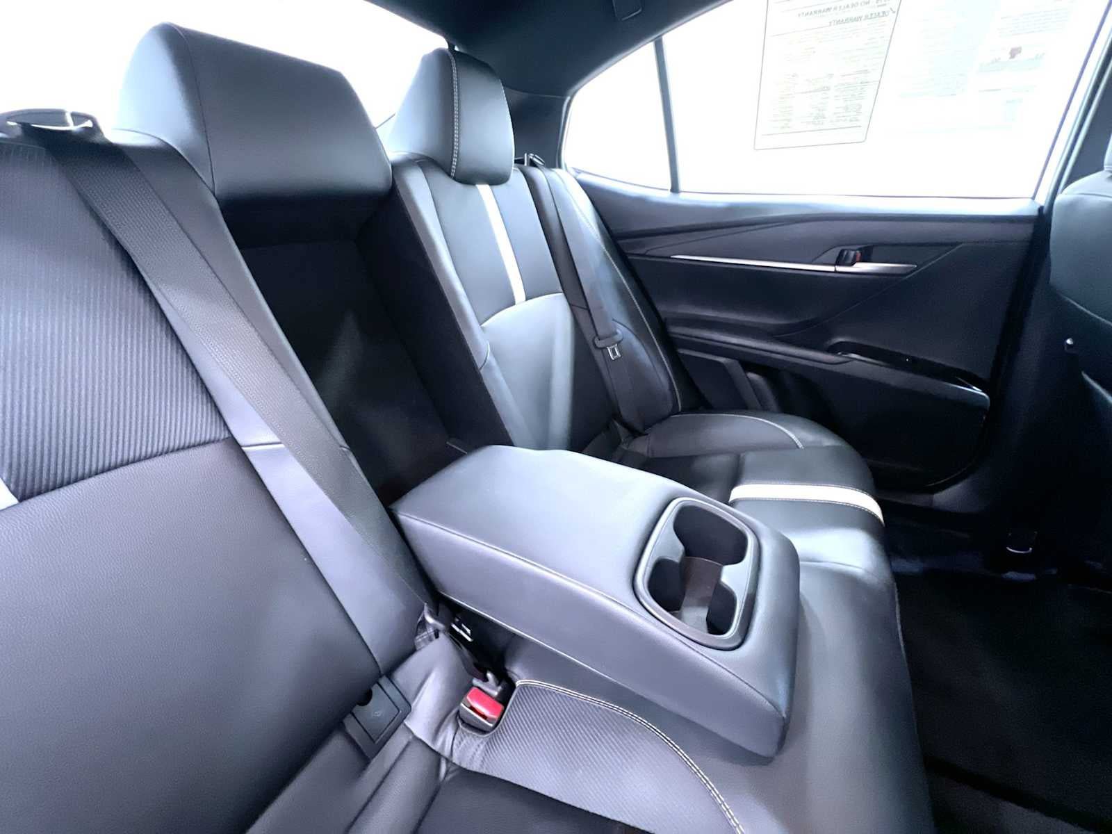 Used 2025 Toyota Camry SE FWD image 37