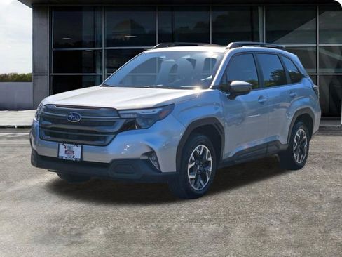 Certified 2025 Subaru Forester Premium w/ Convenience Package #1 AWD/4WD image 6