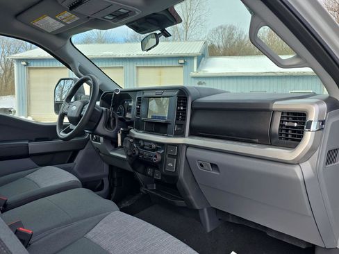 New 2025 Ford F250 XLT w/ 360-Degree Camera Package AWD/4WD image 38