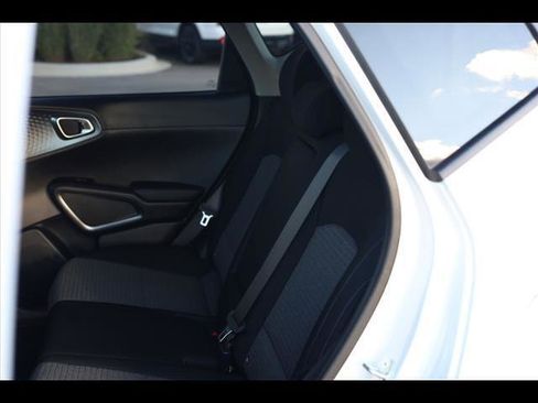 Used 2023 Kia Soul EX image 18