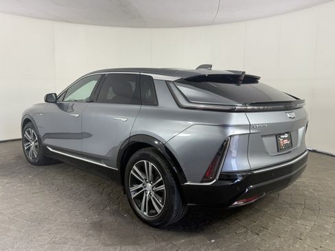 Used 2023 Cadillac Lyriq AWD image 5