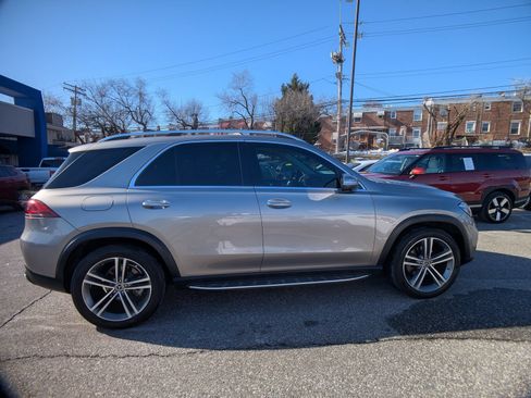 Used 2021 Mercedes-Benz GLE 350 w/ Premium Package image 7