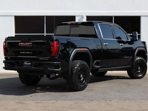 Used 2024 GMC Sierra 2500 Denali w/ Denali Reserve Package AWD/4WD image 9