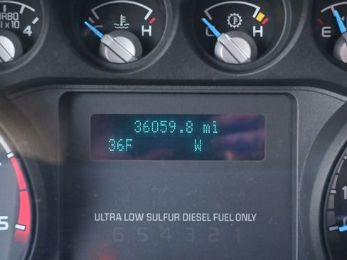 Used 2016 Ford F550 4x4 Regular Cab Super Duty image 20