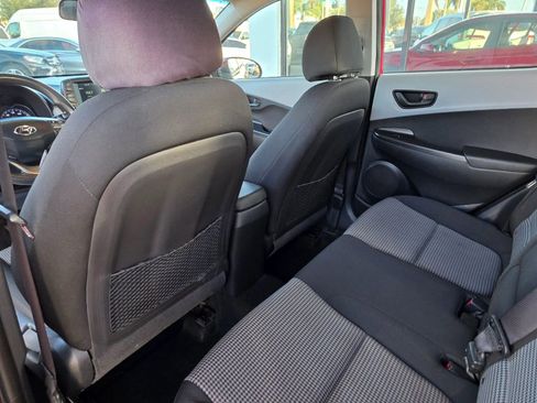 Used 2019 Hyundai Kona SE image 19