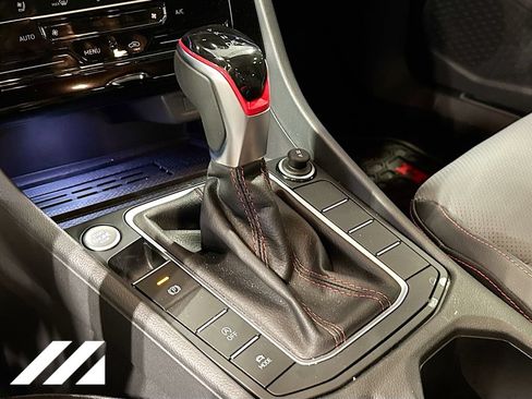 Used 2026 Volkswagen Jetta GLI Autobahn FWD image 18