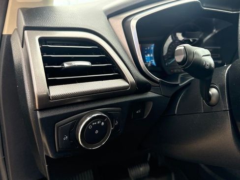 Used 2020 Ford Fusion SE FWD image 13