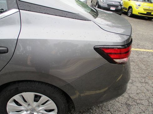 Used 2024 Nissan Sentra S FWD image 17