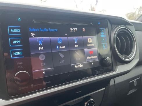 Used 2017 Toyota Tacoma SR5 image 13