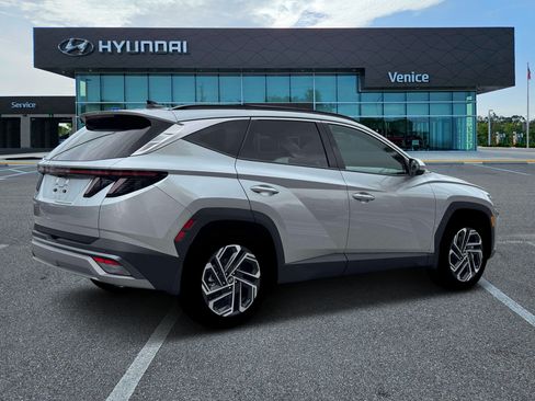 New 2026 Hyundai Tucson Limited FWD image 8