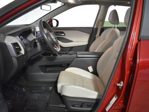 Certified 2024 Nissan Rogue SV w/ SV Premium Package AWD/4WD image 11