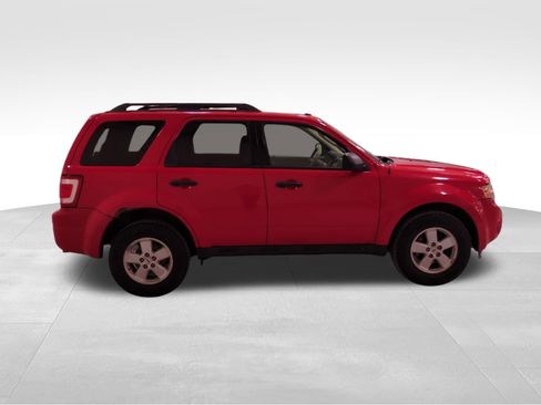 Used 2009 Ford Escape XLT image 3