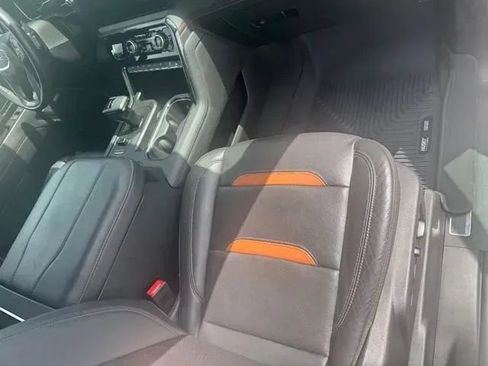 Used 2023 GMC Sierra 1500 AT4 w/ AT4 Premium Package AWD/4WD image 14