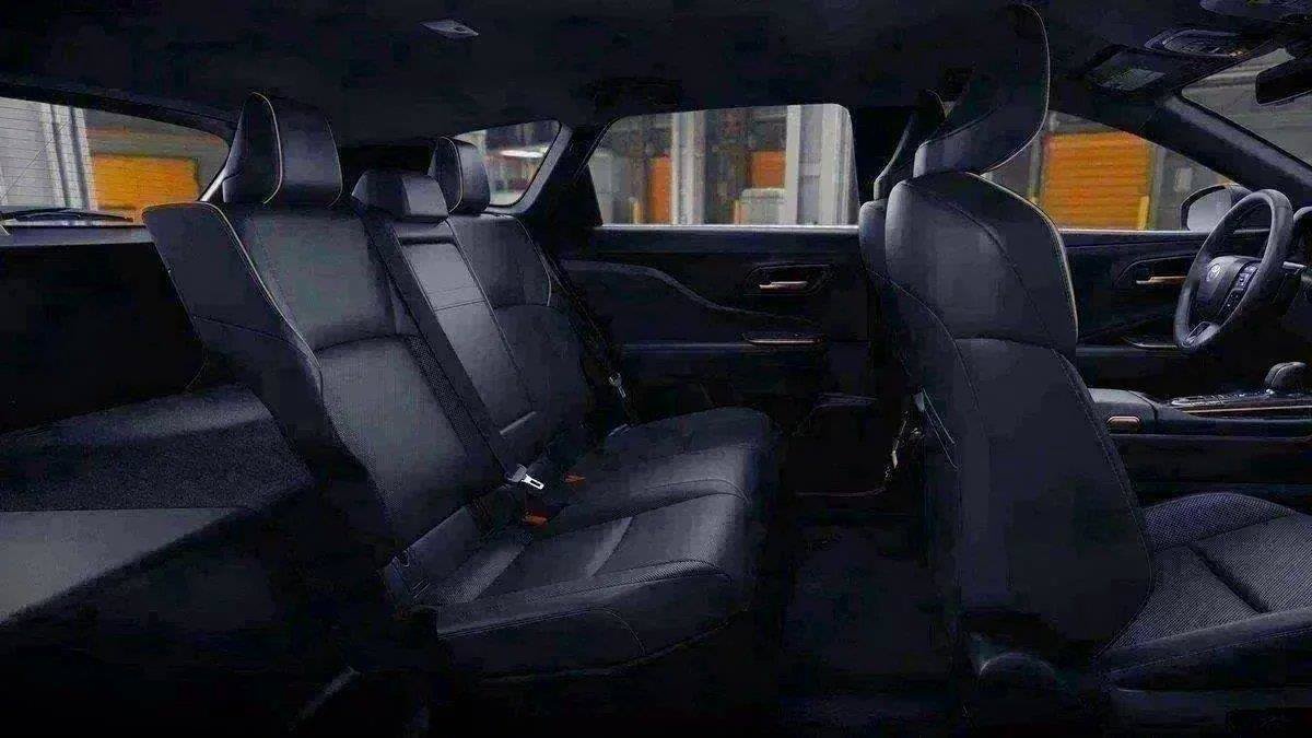 New 2026 Toyota Crown Signia AWD/4WD image 43