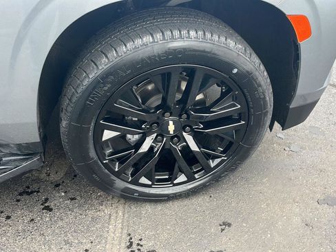 Used 2023 Chevrolet Tahoe Premier w/ Premium Package 2 image 37