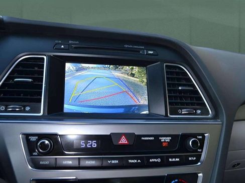 Used 2016 Hyundai Sonata SE image 23