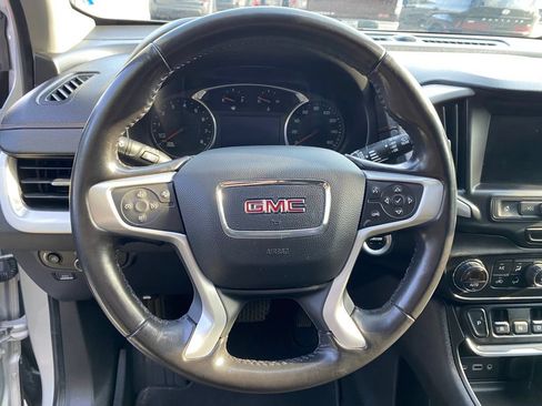 Used 2020 GMC Terrain SLE w/ Driver Convenience Package FWD image 6
