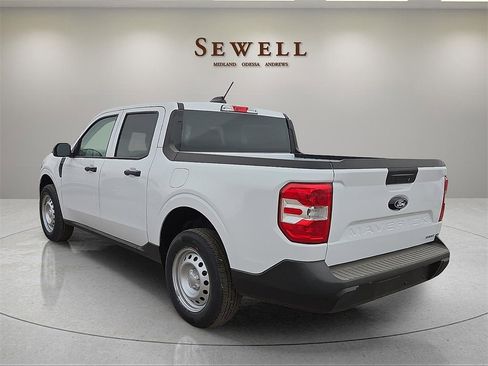 New 2025 Ford Maverick XL image 3