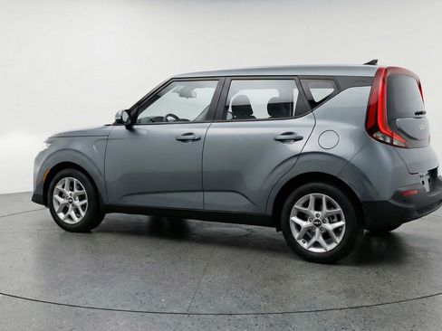 Used 2025 Kia Soul LX w/ LX Technology Package FWD image 6