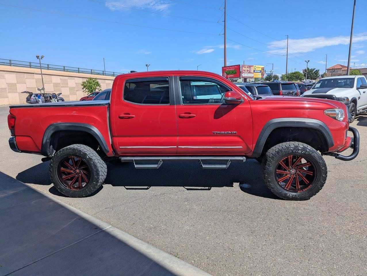 Used 2017 Toyota Tacoma TRD Off-Road w/ Tow Package (A/T) AWD/4WD image 6
