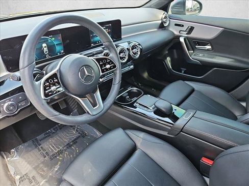 Used 2021 Mercedes-Benz A 220 image 12