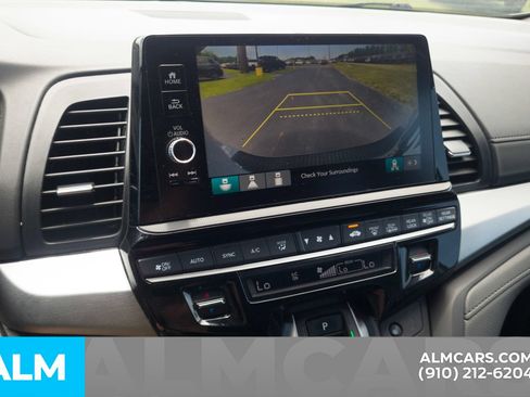 Used 2025 Honda Odyssey Sport-L image 27