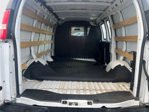 Used 2023 Chevrolet Express 2500 w/ Driver Convenience Package image 17