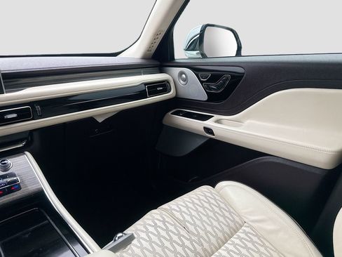 Used 2020 Lincoln Aviator Black Label w/ Dynamic Handling Package image 28